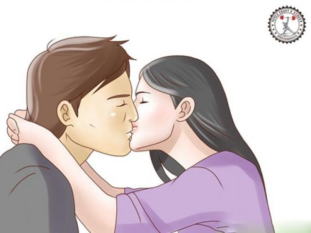 Как правильно целоваться с парнем?