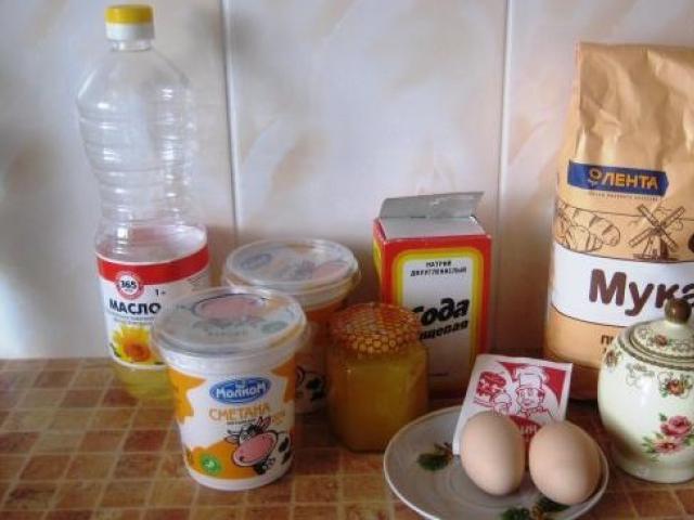 Медовый торт: пошаговый рецепт с фото, проверенный поколениями